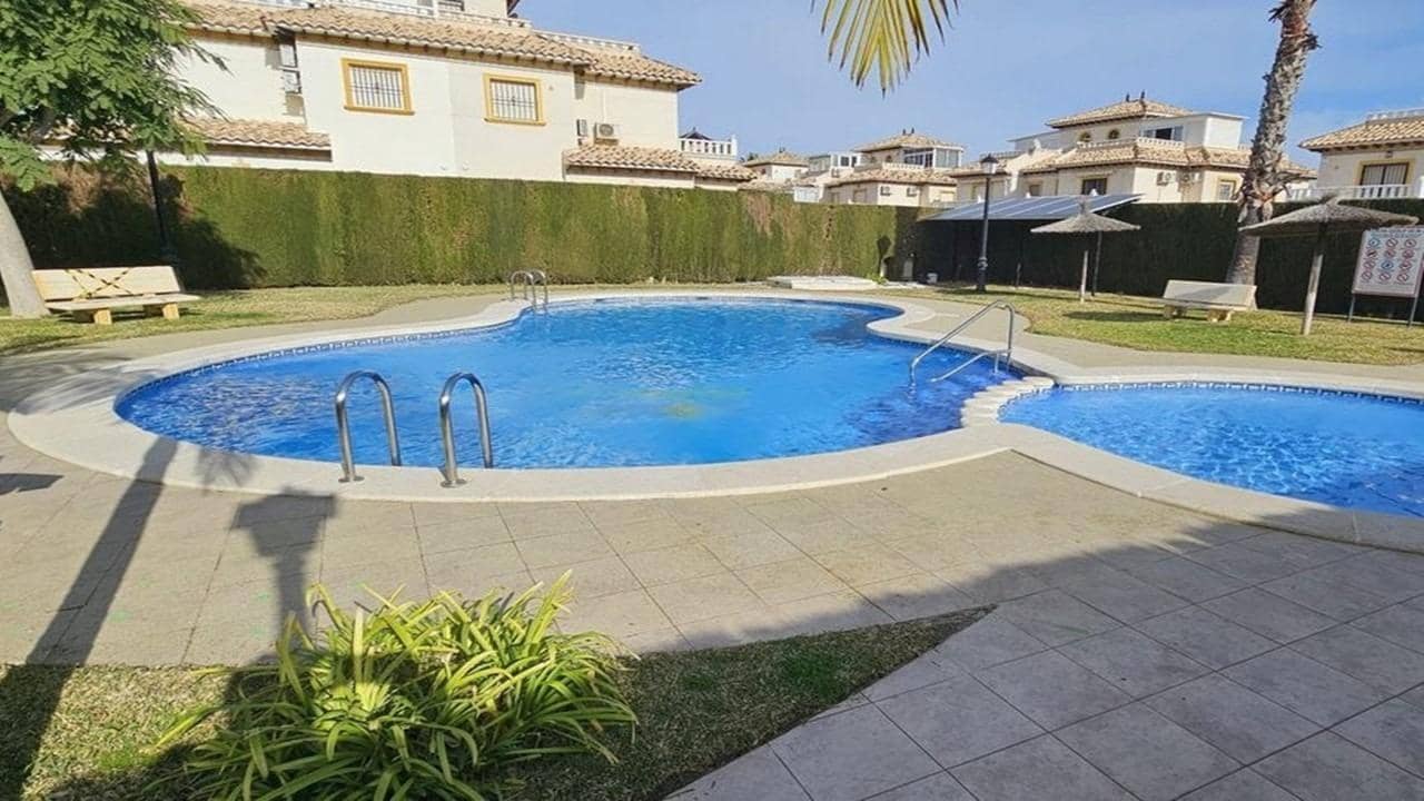 2 bedroom Flat for sale in Orihuela Costa - € 160,000 (Ref: 9230478)