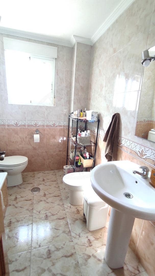 2 bedroom Flat for sale in Orihuela Costa - € 160,000 (Ref: 9230478)