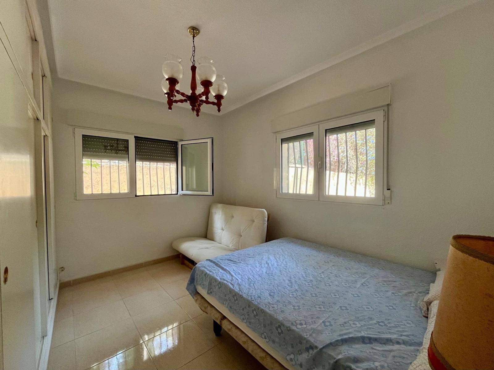 Chalet de 6 habitaciones en Los Balcones en venta - 420.000 € (Ref: 9341253)