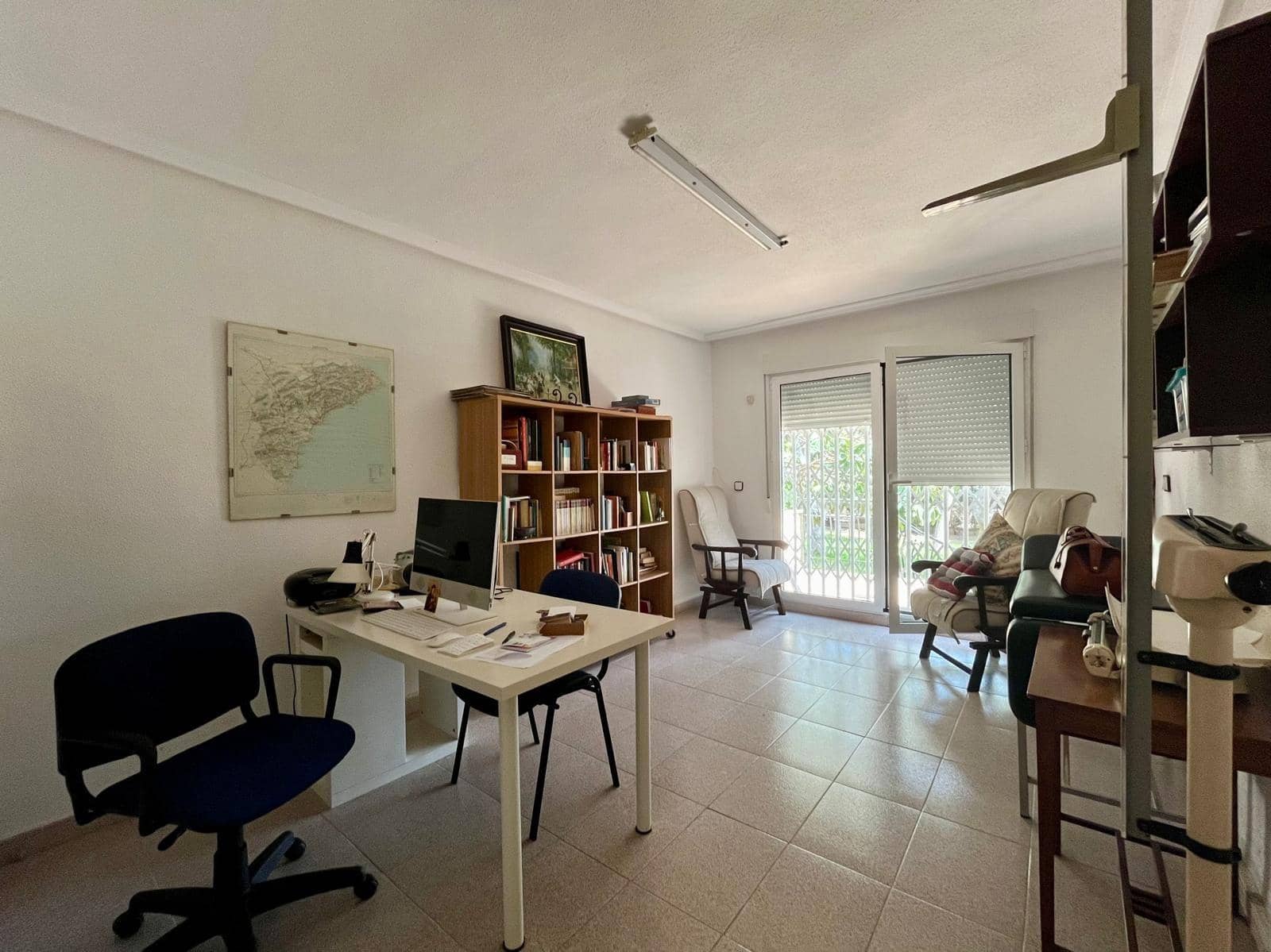 6 bedroom Villa for sale in Los Balcones - € 420,000 (Ref: 9341253)