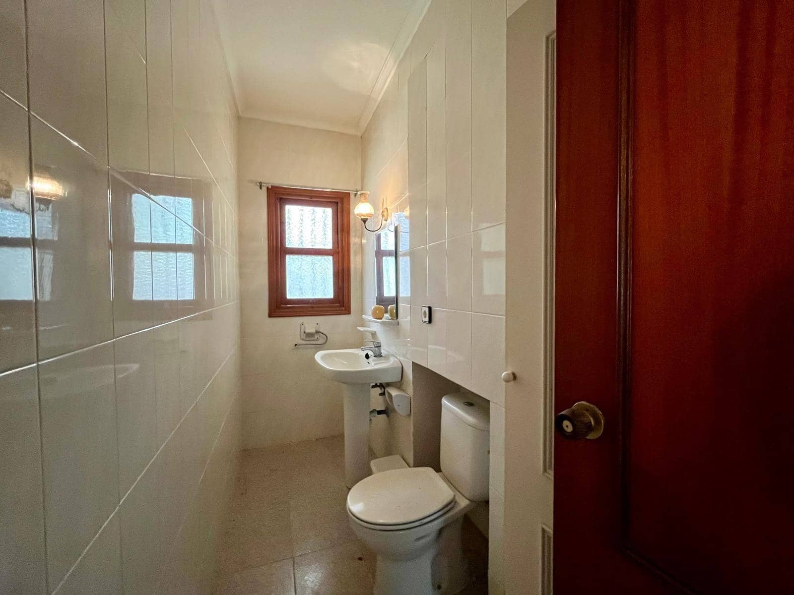 6 bedroom Villa for sale in Los Balcones - € 420,000 (Ref: 9341253)