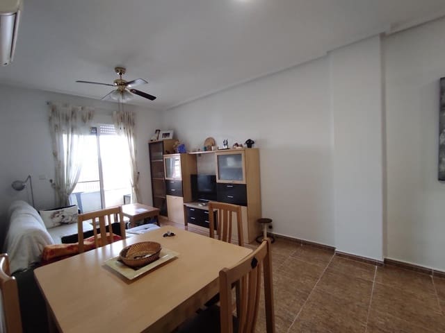 2 slaapkamer Flat te koop in Centro, Torrevieja met zwembad garage - € 116.600 (Ref: 9359634)