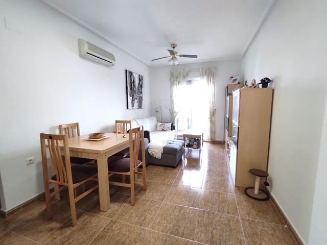 2 bedroom Flat for sale in Centro, Torrevieja with pool garage - € 116,600 (Ref: 9359634)