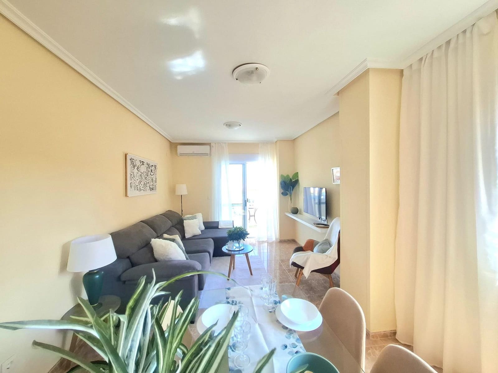 2 soverom Leilighet til salgs i Torrevieja - € 147 000 (Ref: 9387986)