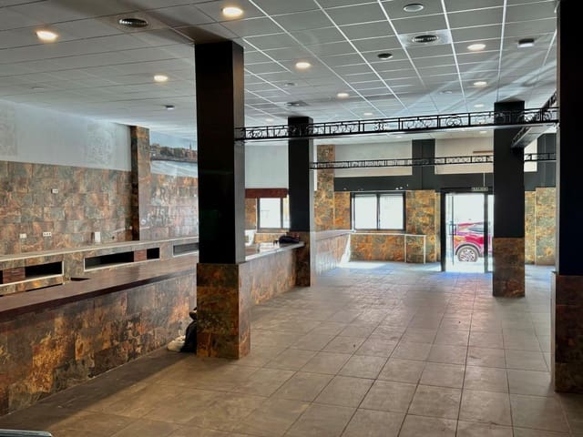 Commerciale in vendita in Playa del Cura, Torrevieja - 409.000 € (Rif: 9419853)