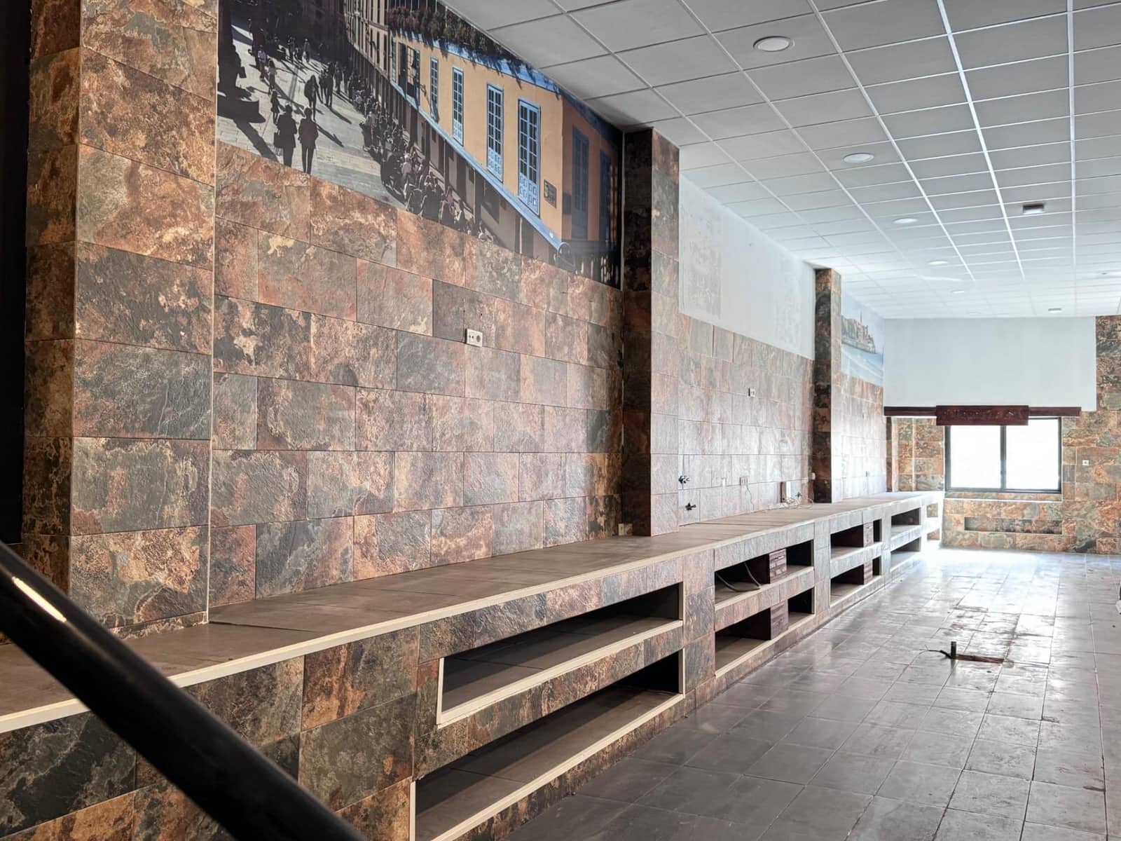 Gewerbe zu verkaufen in Torrevieja - 409.000 € (Ref: 9419853)