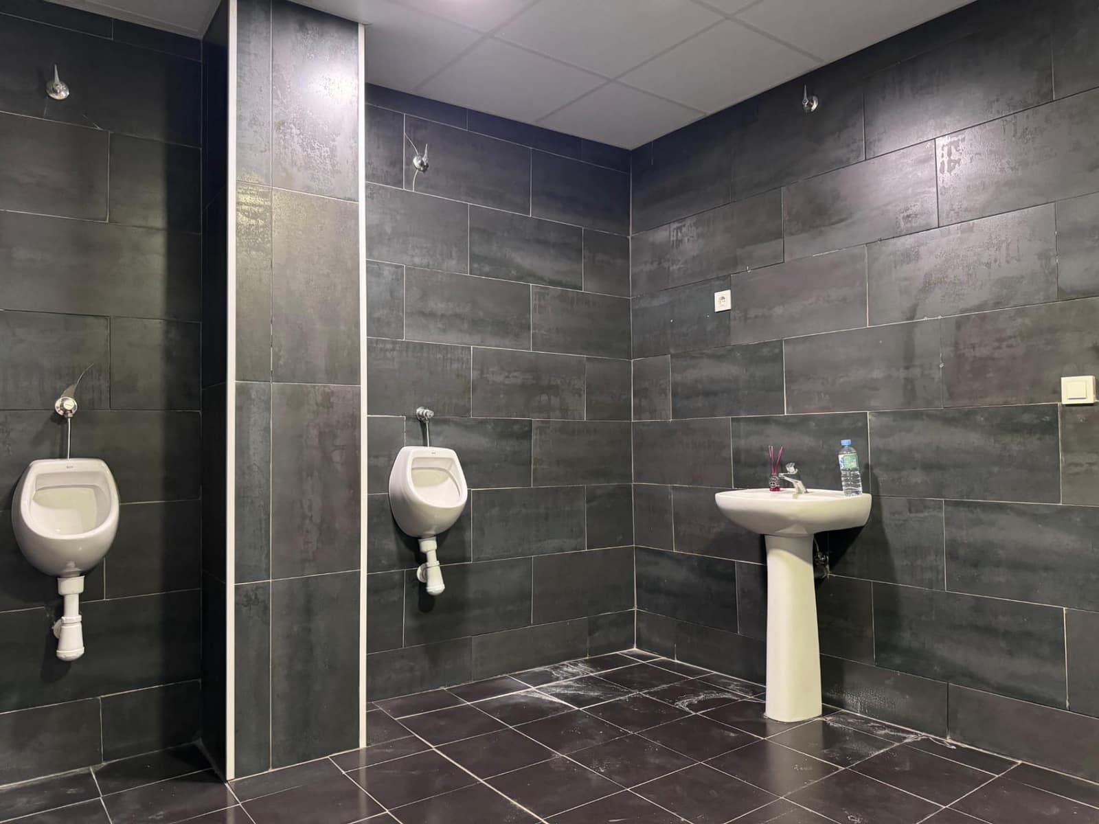 Gewerbe zu verkaufen in Torrevieja - 409.000 € (Ref: 9419853)