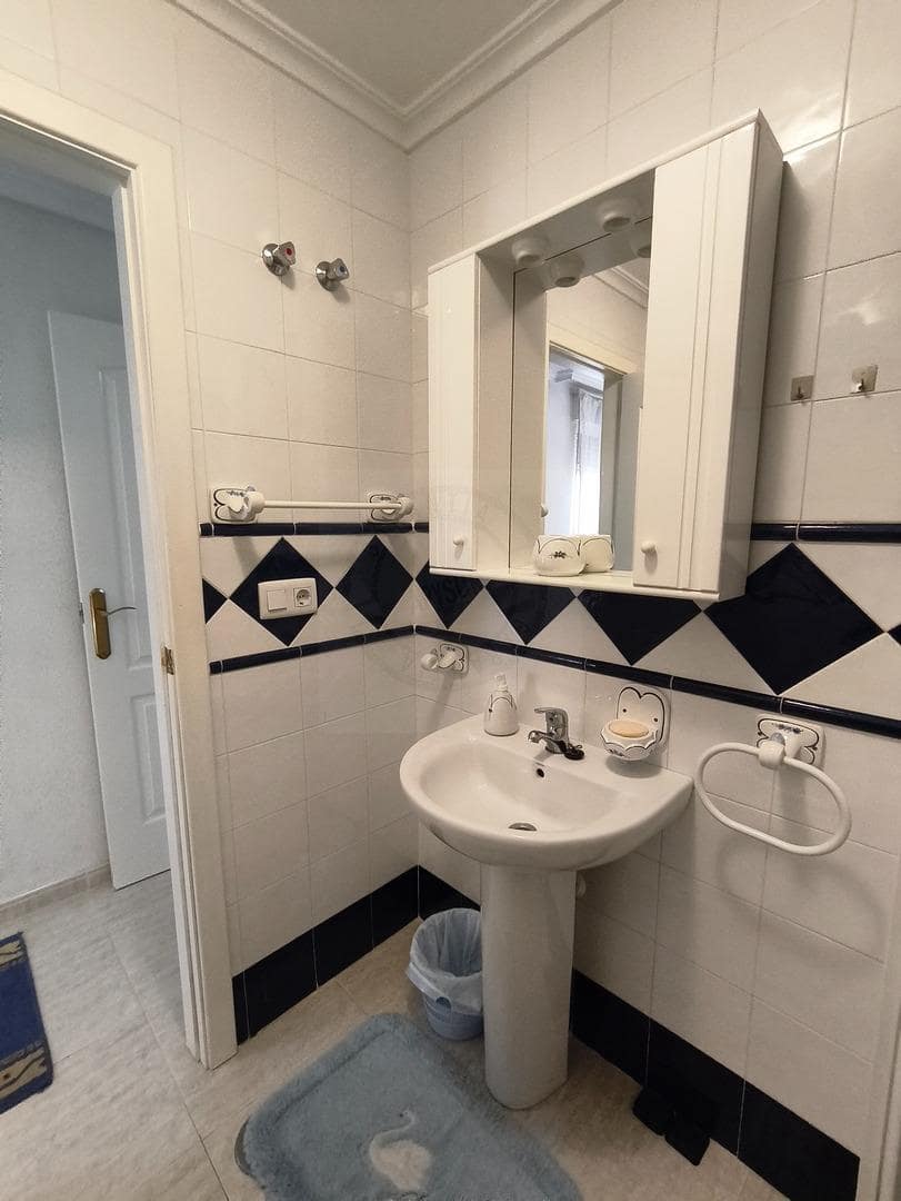 3 soverom Penthouse til salgs i Torrevieja med svømmebasseng - € 180 000 (Ref: 9423883)