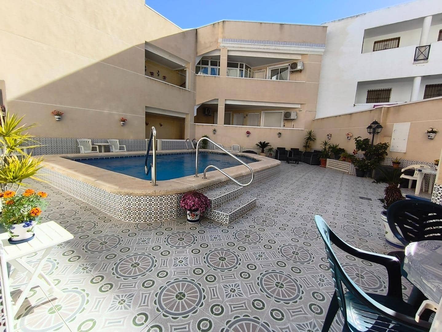 3 sovrum Takvåning till salu i Torrevieja med pool - 180 000 € (Ref: 9423883)