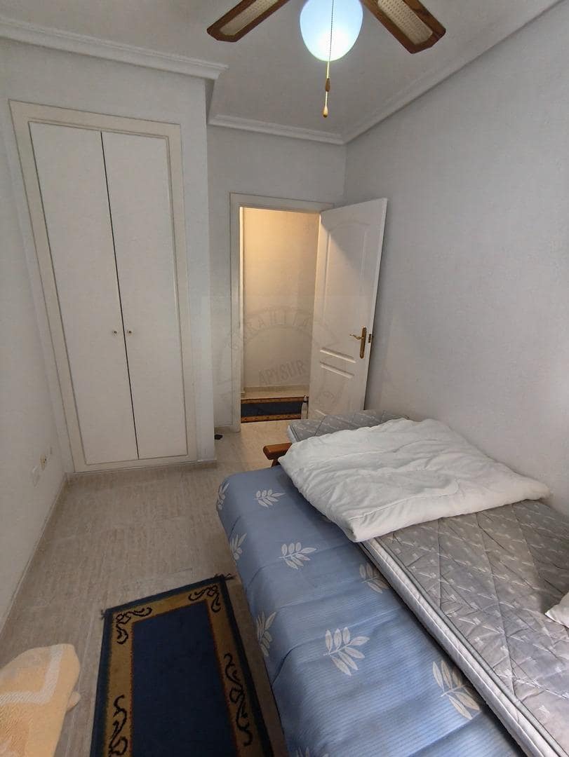 Ático de 3 habitaciones en Torrevieja en venta con piscina - 180.000 € (Ref: 9423883)