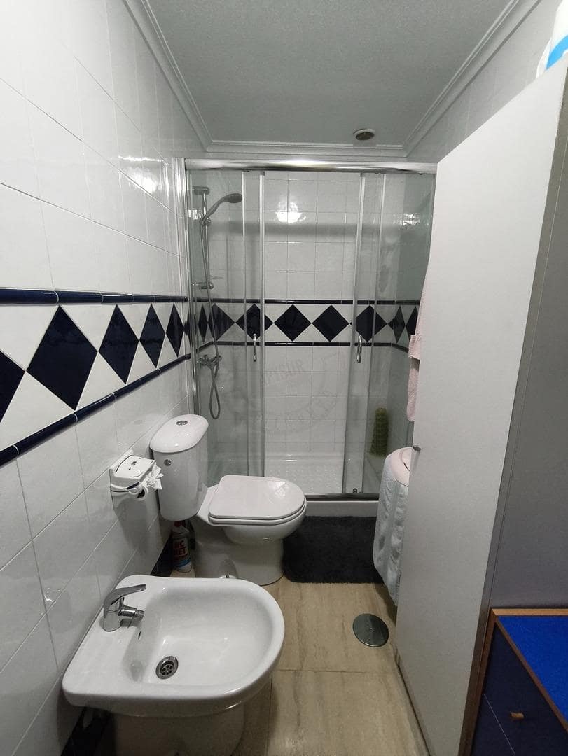 Ático de 3 habitaciones en Torrevieja en venta con piscina - 180.000 € (Ref: 9423883)