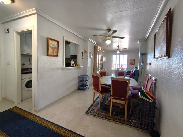 Ático de 3 habitaciones en Playa del Cura, Torrevieja en venta con piscina - 180.000 € (Ref: 9423883)