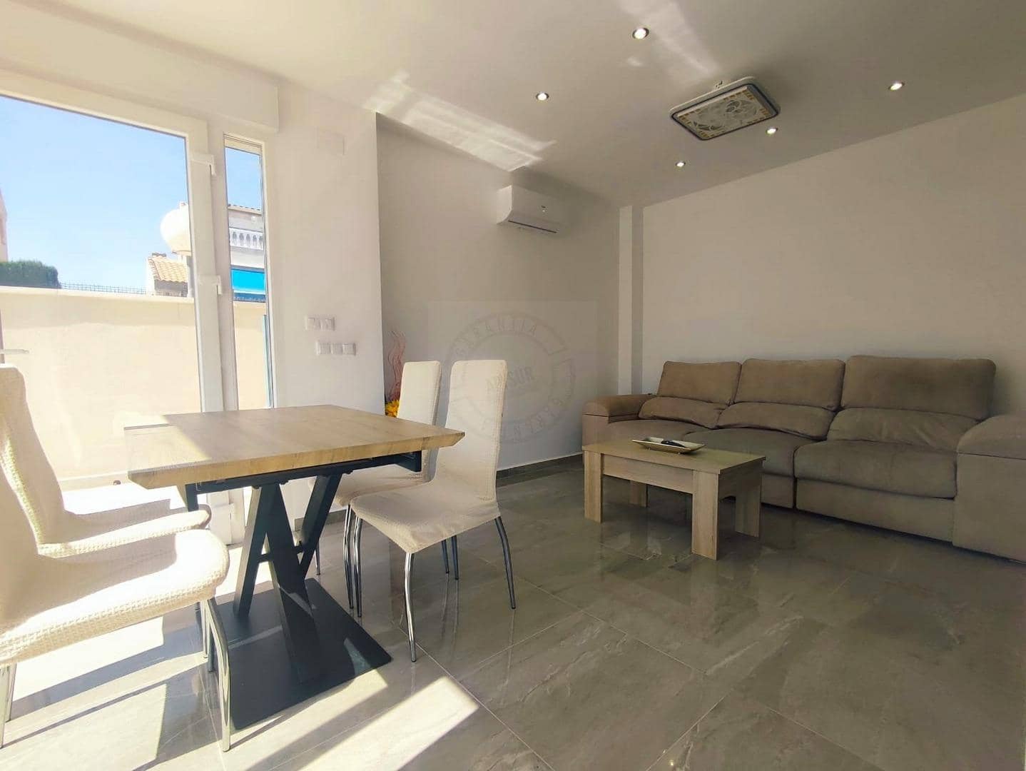 2 bedroom Villa for sale in Ciudad Quesada with pool - € 249,990 (Ref: 9431099)