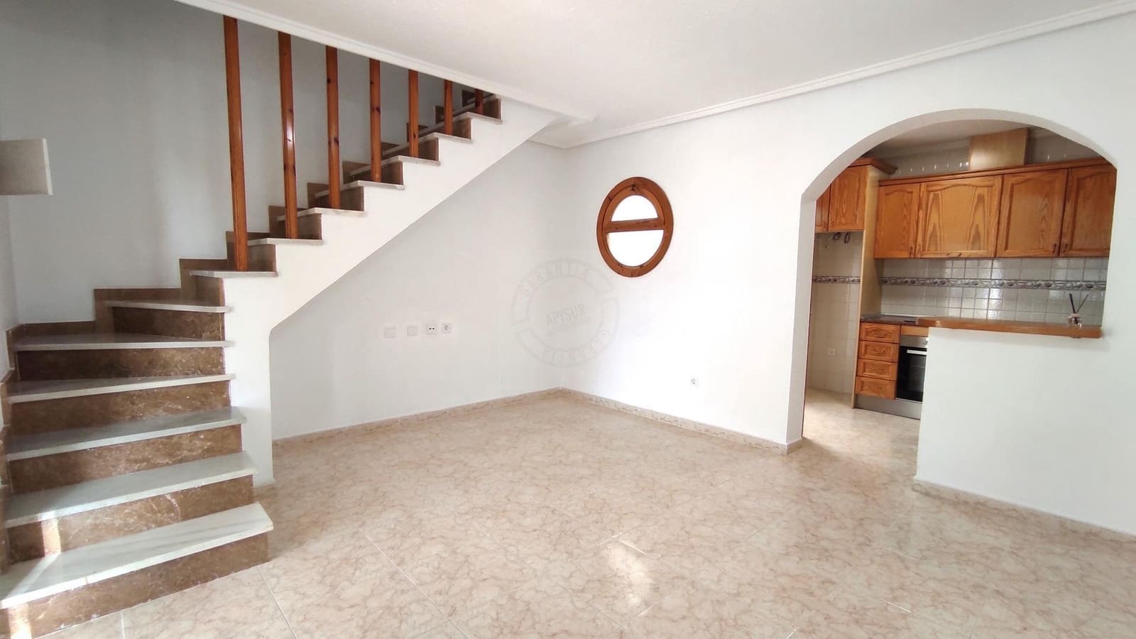 3 chambre Villa/Maison Mitoyenne à vendre à Orihuela Costa avec piscine - 210 000 € (Ref: 9470457)