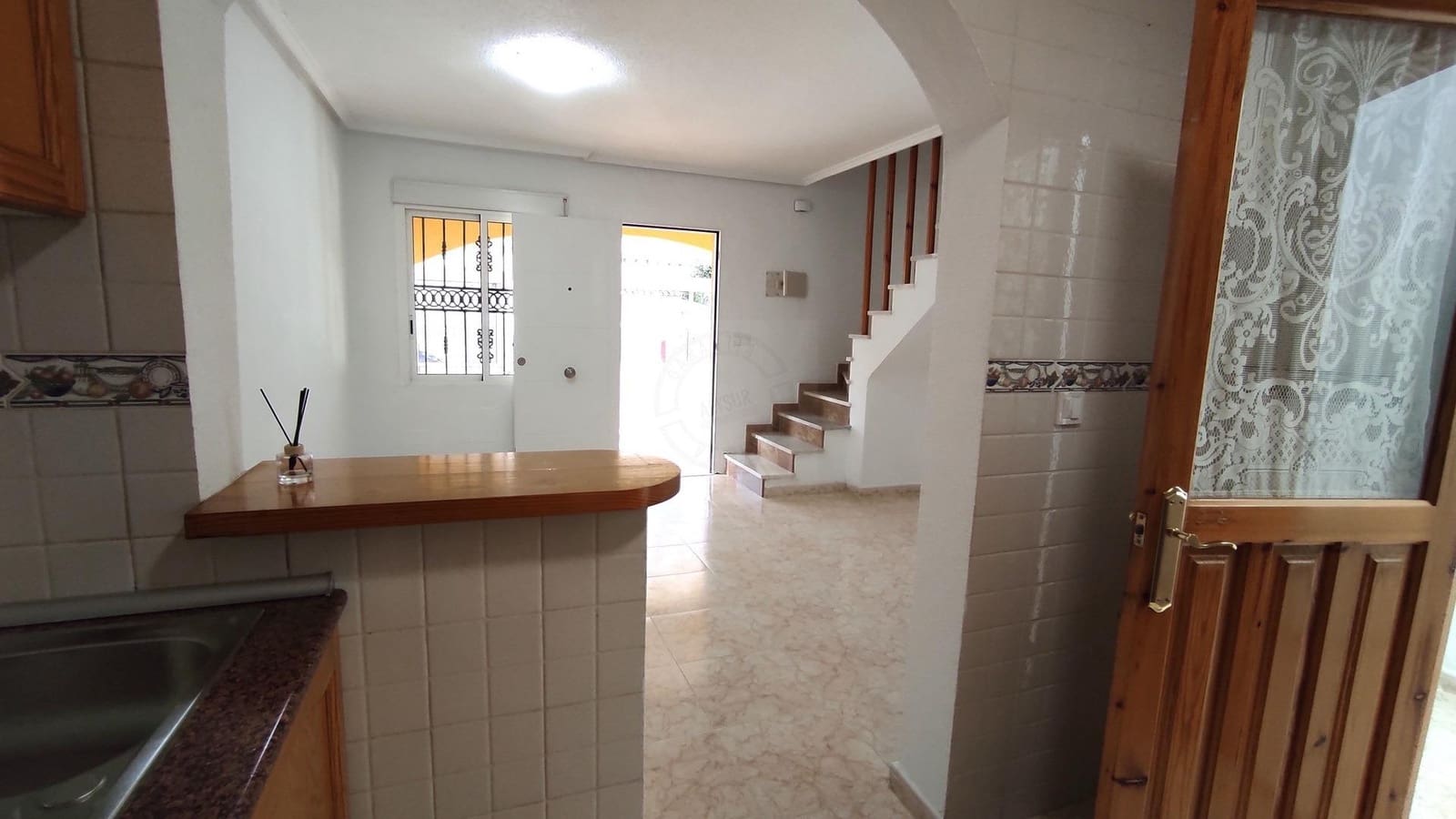 3 chambre Villa/Maison Mitoyenne à vendre à Orihuela Costa avec piscine - 210 000 € (Ref: 9470457)