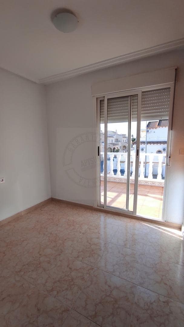 3 chambre Villa/Maison Mitoyenne à vendre à Orihuela Costa avec piscine - 210 000 € (Ref: 9470457)