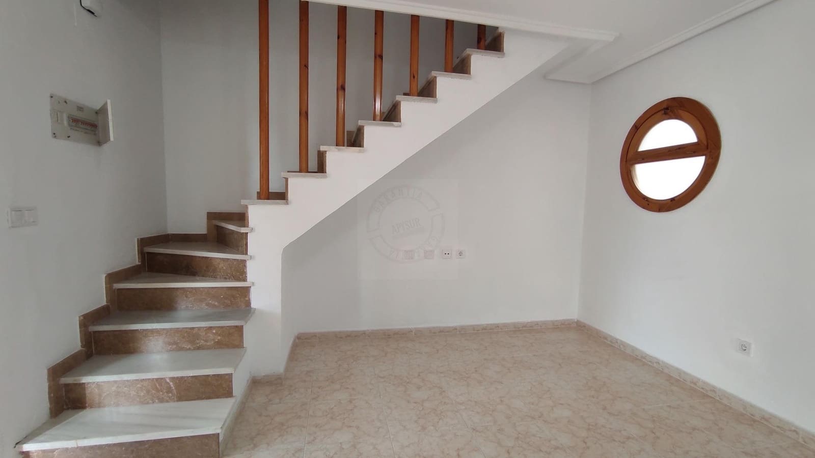 3 chambre Villa/Maison Mitoyenne à vendre à Orihuela Costa avec piscine - 210 000 € (Ref: 9470457)