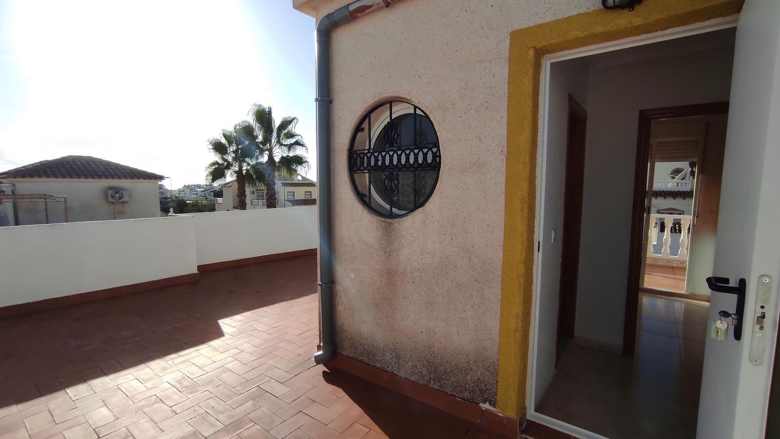 3 chambre Villa/Maison Mitoyenne à vendre à Orihuela Costa avec piscine - 210 000 € (Ref: 9470457)