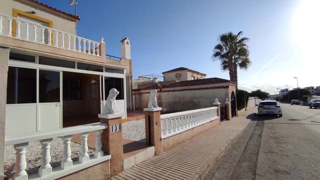 3 soverom Rekkehus til salgs i Los Balcones - Los Altos, Orihuela med svømmebasseng - € 210 000 (Ref: 9470457)