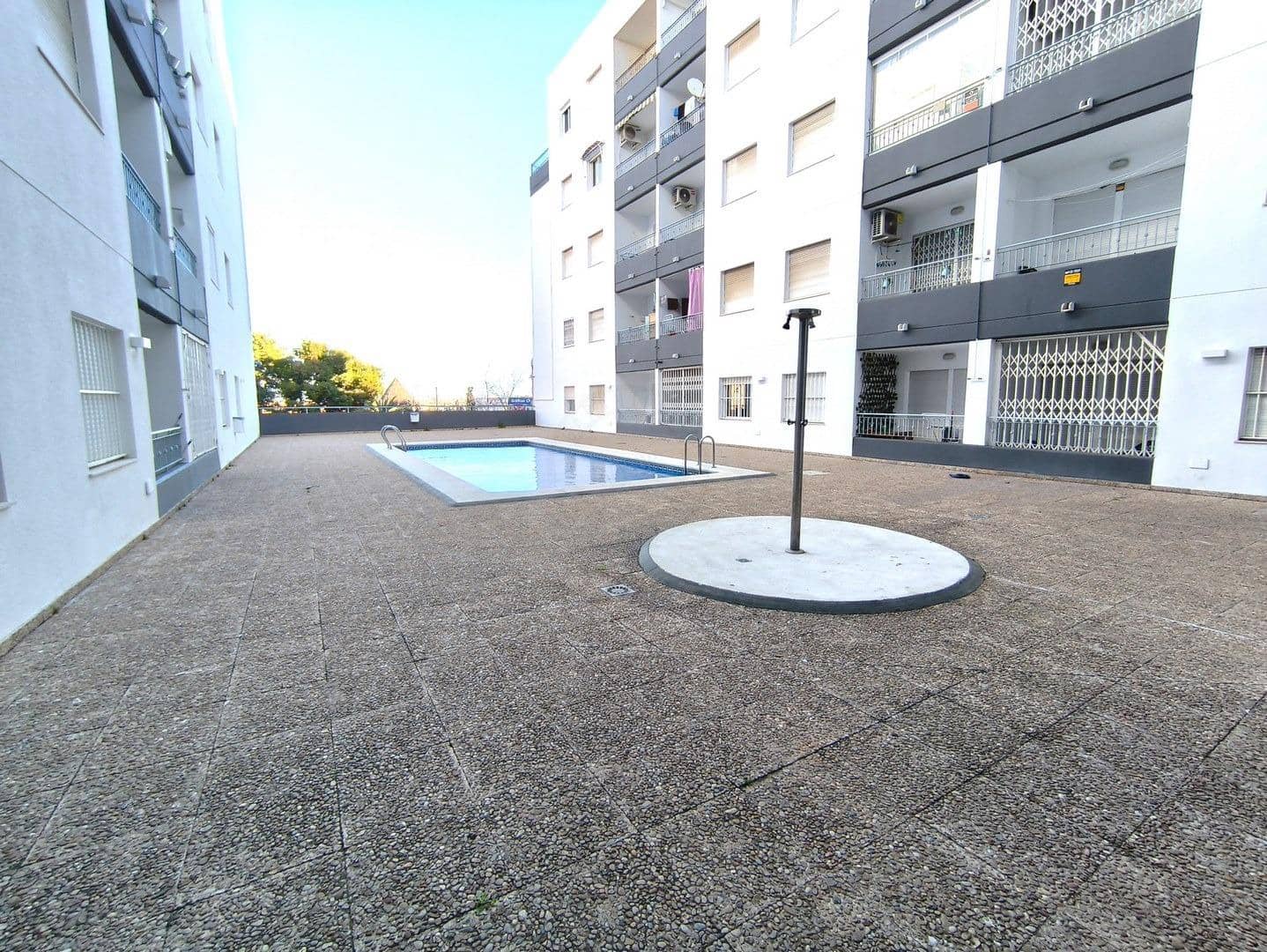 1 slaapkamer Flat te koop in Torrevieja met zwembad - € 85.000 (Ref: 9502440)