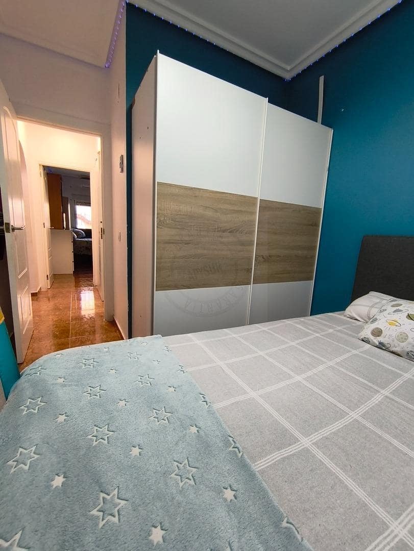 2 bedroom Bungalow for sale in La Florida with pool - € 141,900 (Ref: 9524380)