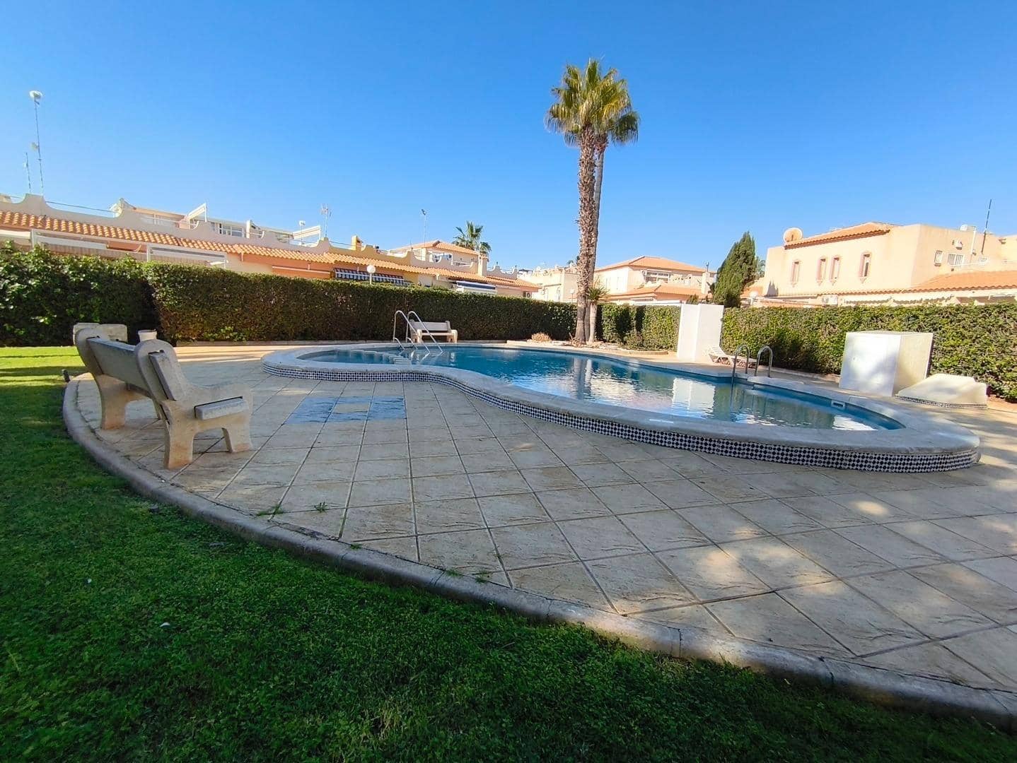 2 bedroom Bungalow for sale in La Florida with pool - € 141,900 (Ref: 9524380)