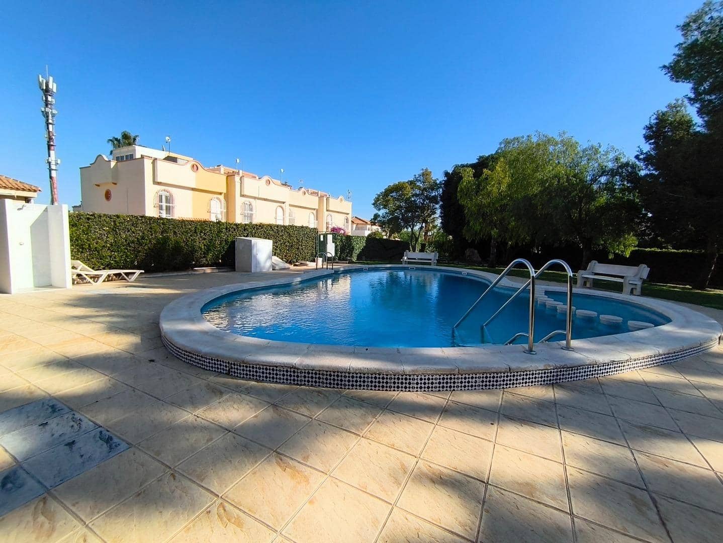 2 bedroom Bungalow for sale in La Florida with pool - € 141,900 (Ref: 9524380)