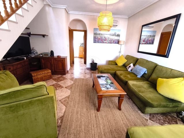 3 bedroom Semi-detached Villa for sale in Los Altos with pool - € 265,000 (Ref: 9596231)