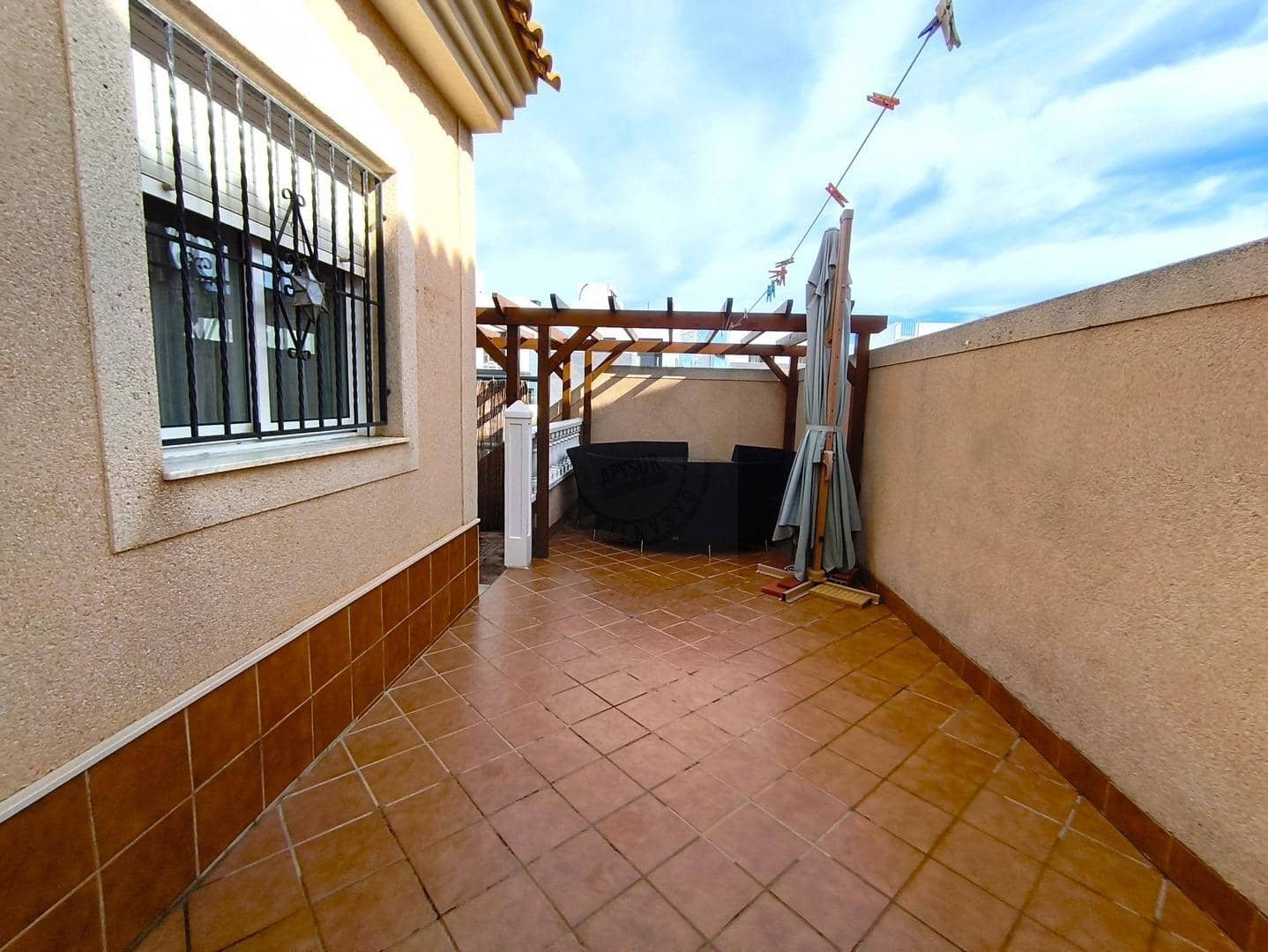 3 bedroom Semi-detached Villa for sale in Los Altos with pool - € 265,000 (Ref: 9596231)