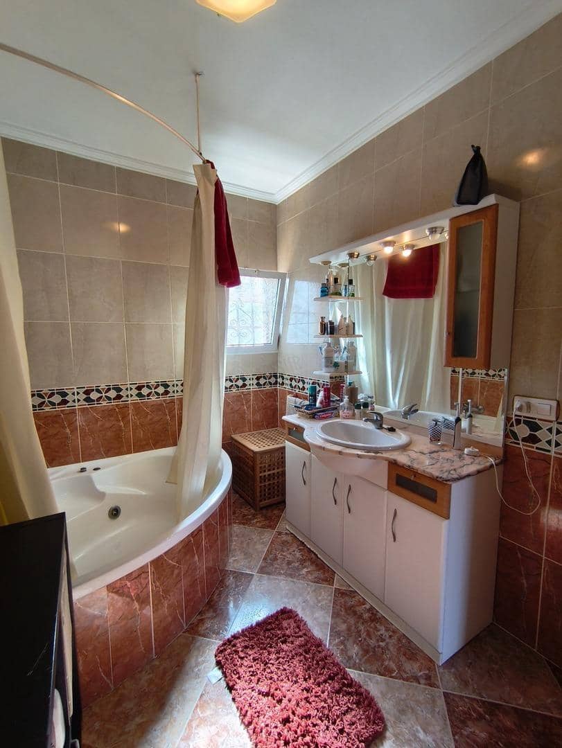 3 bedroom Semi-detached Villa for sale in Los Altos with pool - € 265,000 (Ref: 9596231)