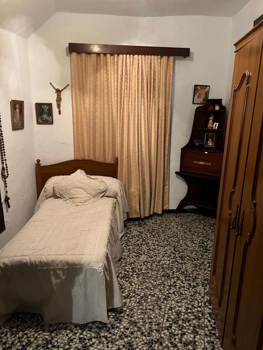 6 slaapkamer Huis te koop in Alora - € 275.000 (Ref: 10026482)