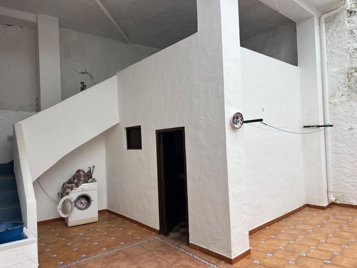6 sypialnia Komercyjne na sprzedaż w Alora - 275 000 € (Ref: 10026483)