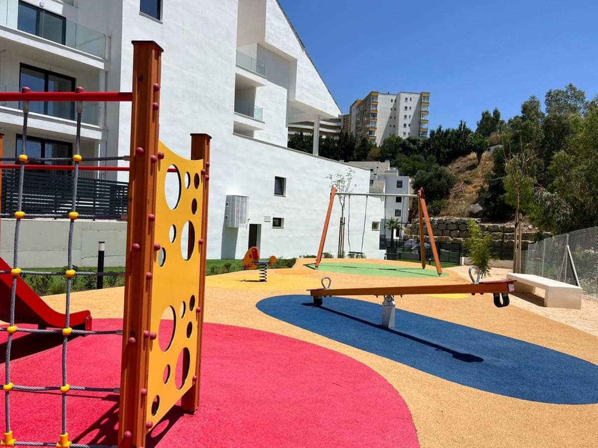 2 sovrum Lägenhet till salu i Fuengirola med pool garage - 329 000 € (Ref: 10032477)