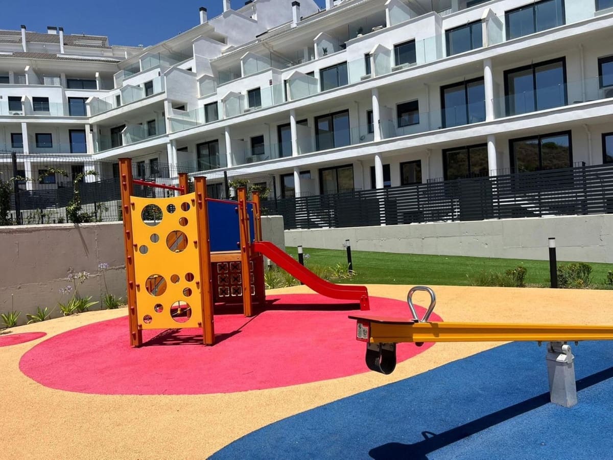 2 sovrum Lägenhet till salu i Fuengirola med pool garage - 329 000 € (Ref: 10032477)