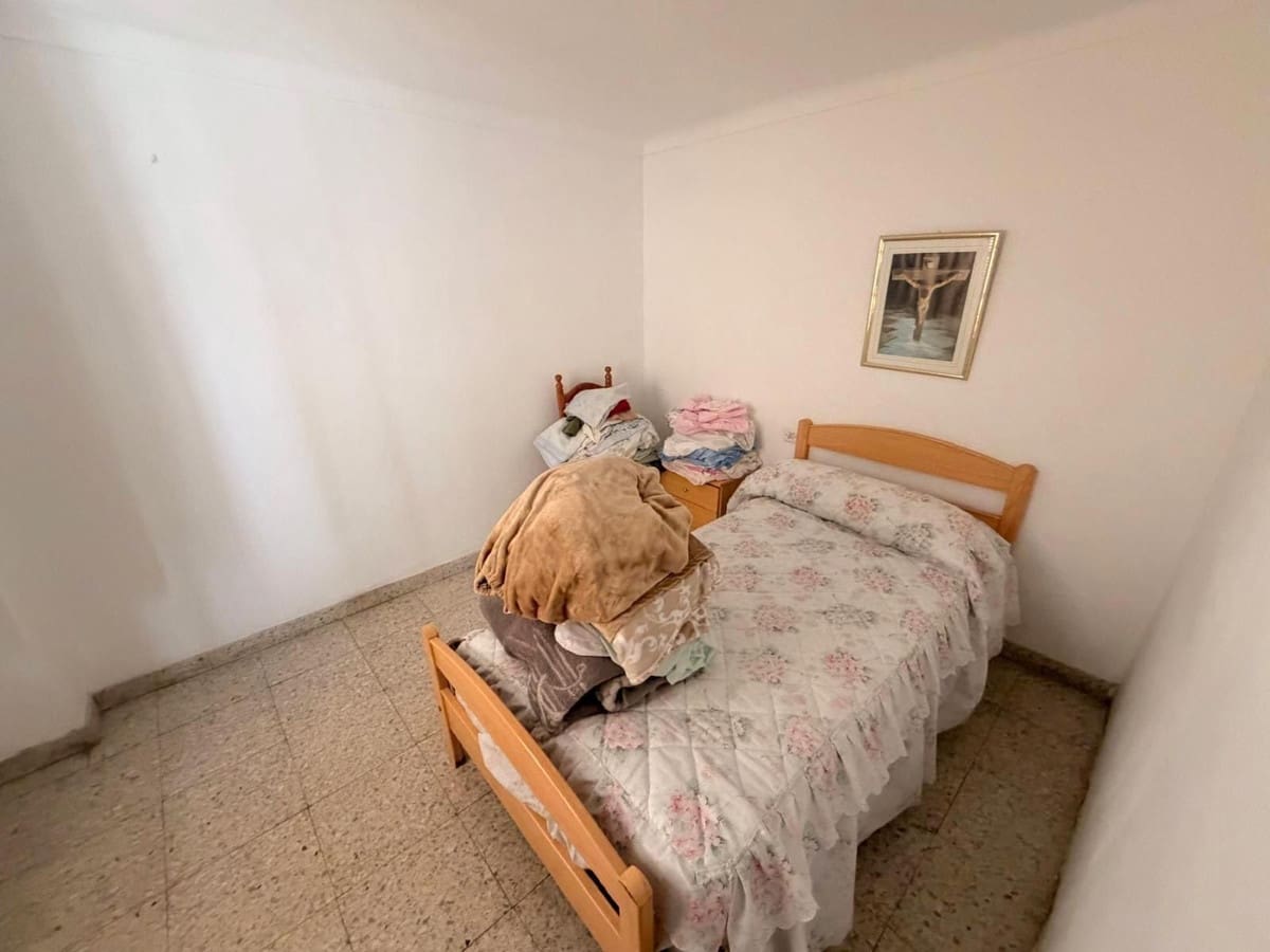 4 bedroom Townhouse for sale in Villanueva del Trabuco - € 90,000 (Ref: 10038540)