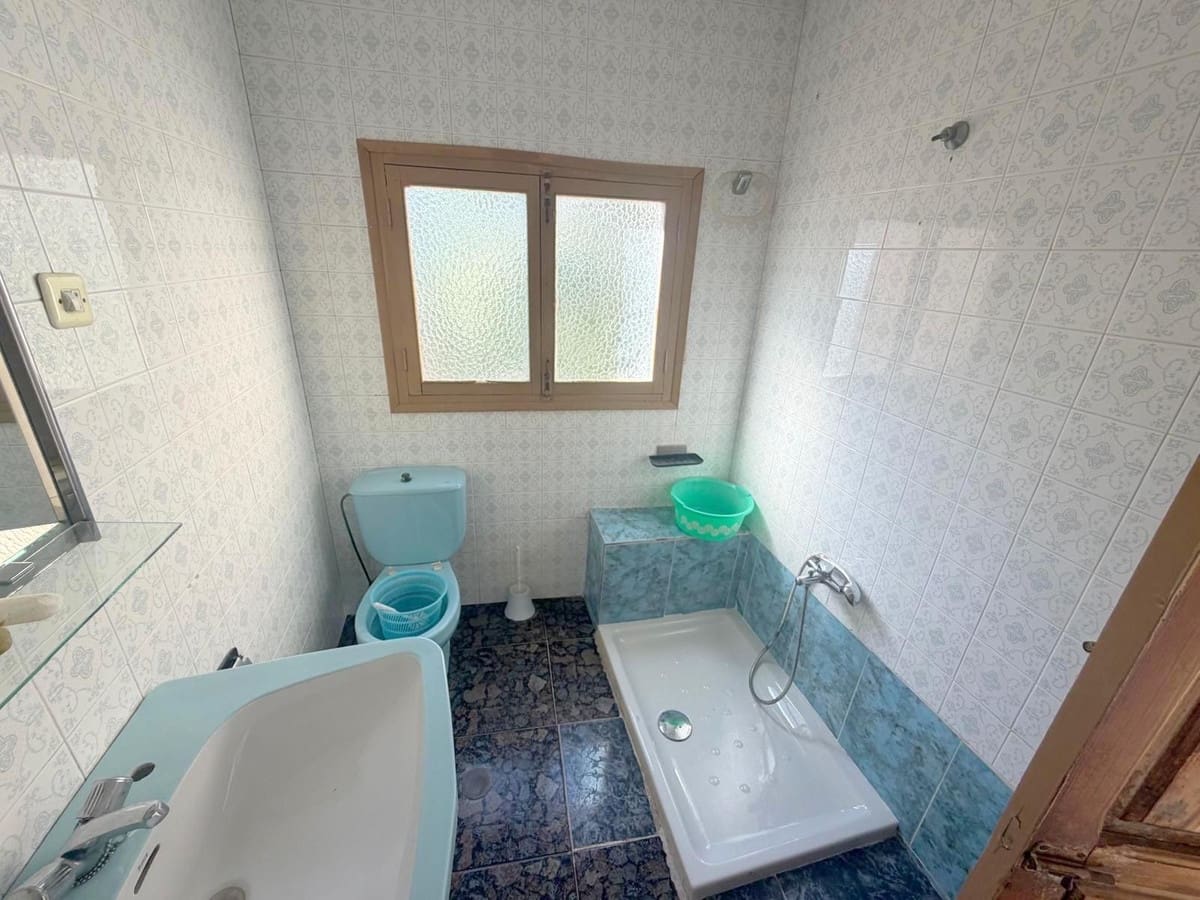 4 bedroom Townhouse for sale in Villanueva del Trabuco - € 90,000 (Ref: 10038540)