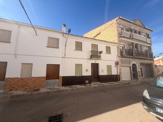 4 bedroom Townhouse for sale in Villanueva del Trabuco - € 90,000 (Ref: 10038540)