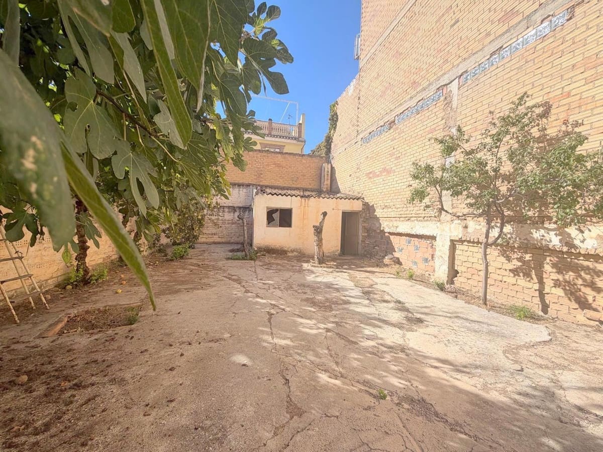 4 bedroom Townhouse for sale in Villanueva del Trabuco - € 90,000 (Ref: 10038540)