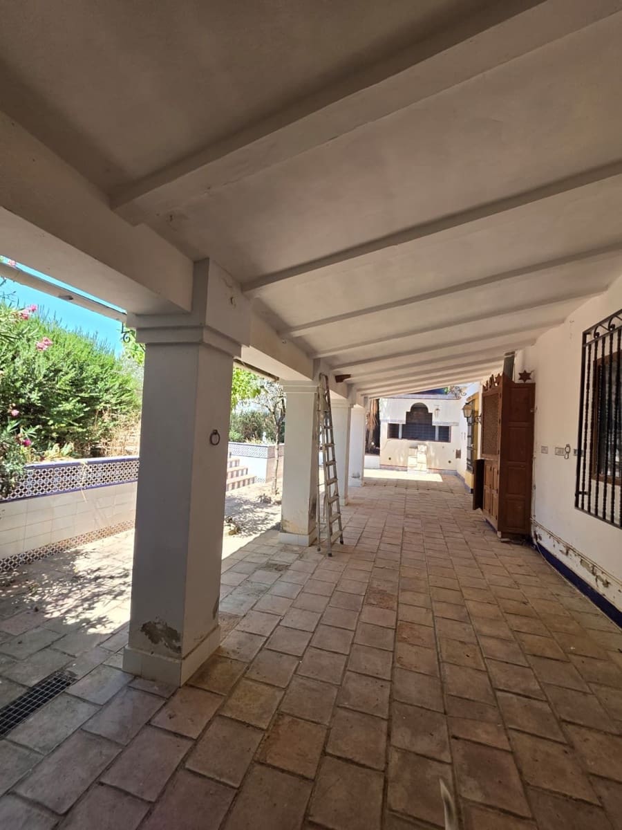 8 quarto Comercial para venda em Antequera com piscina garagem - 795 000 € (Ref: 10045849)