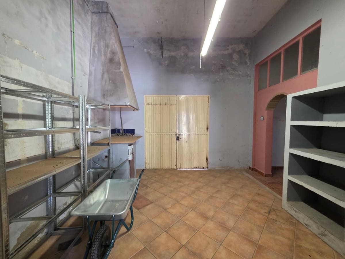8 quarto Comercial para venda em Antequera com piscina garagem - 795 000 € (Ref: 10045849)