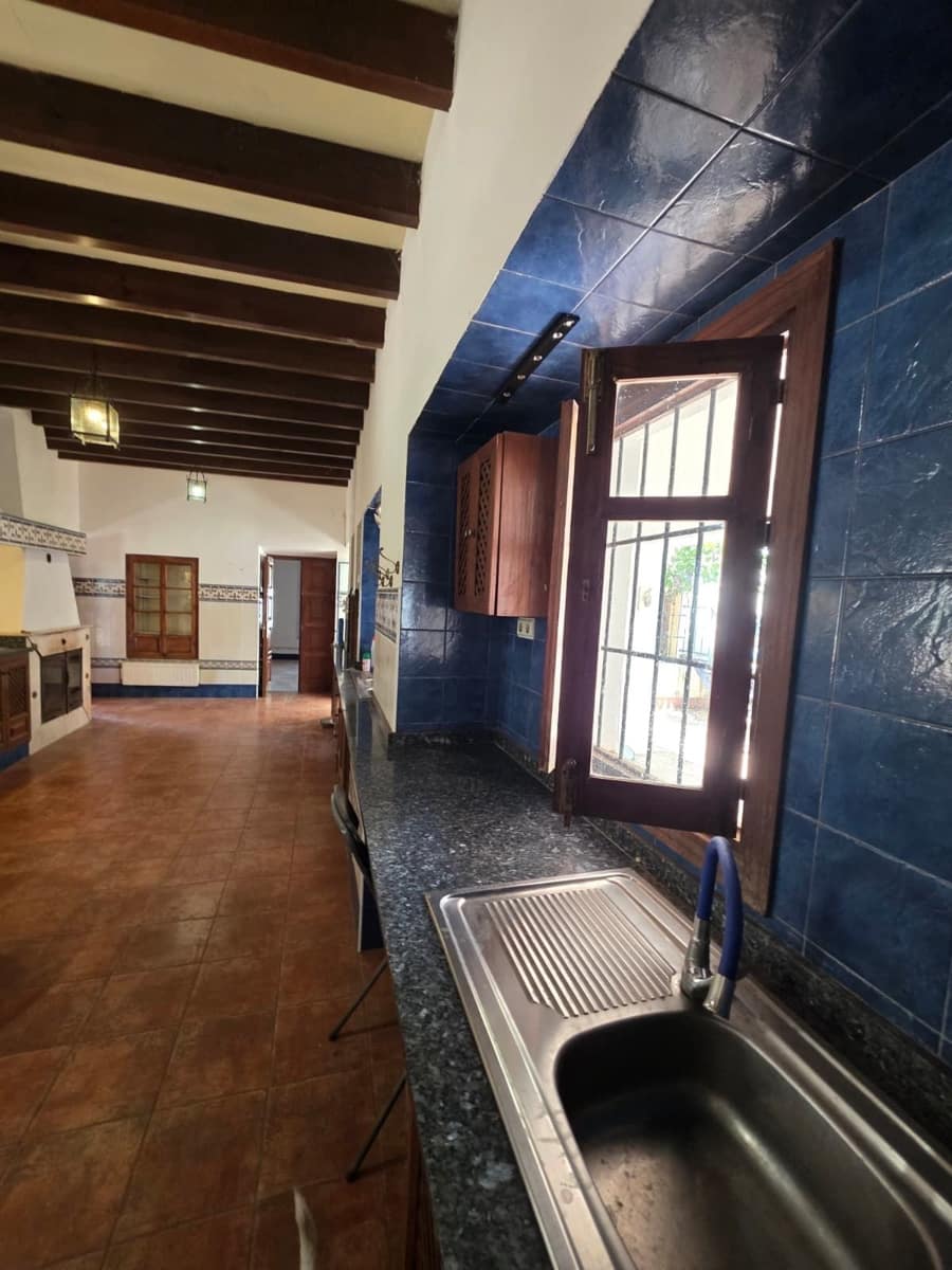 8 quarto Comercial para venda em Antequera com piscina garagem - 795 000 € (Ref: 10045849)