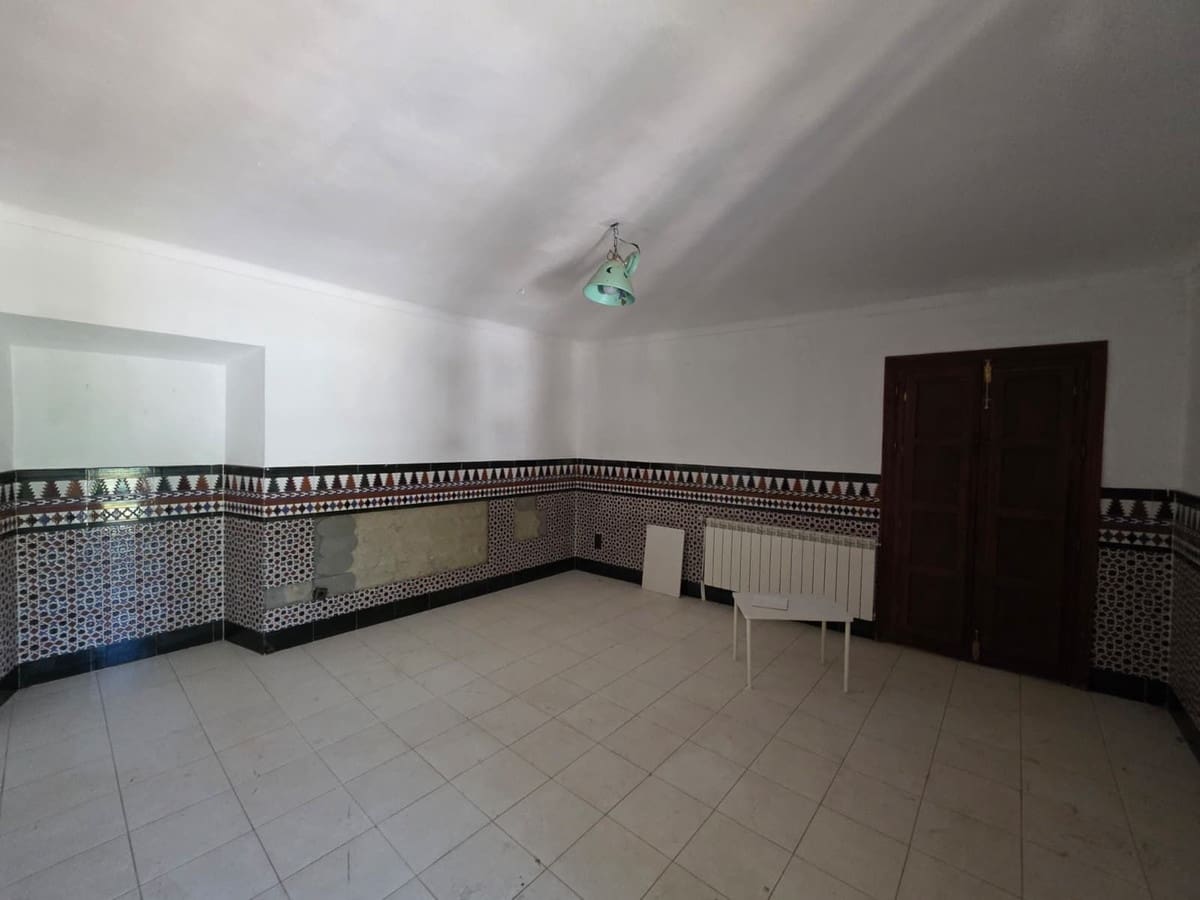 8 quarto Comercial para venda em Antequera com piscina garagem - 795 000 € (Ref: 10045849)