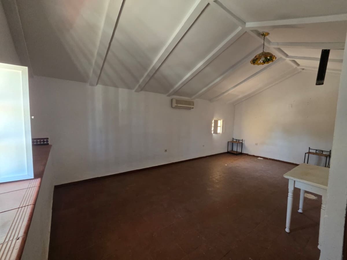8 quarto Comercial para venda em Antequera com piscina garagem - 795 000 € (Ref: 10045850)