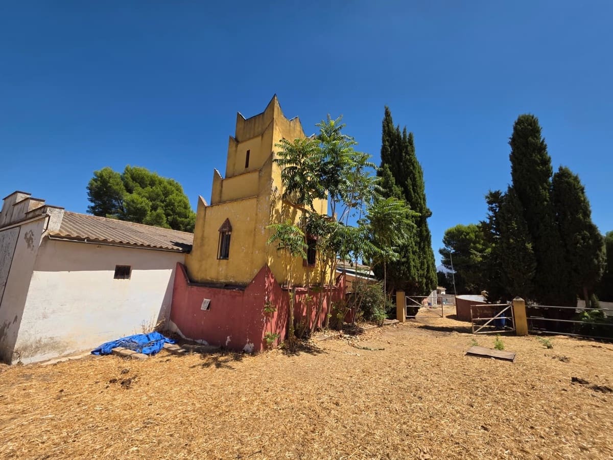 8 quarto Comercial para venda em Antequera com piscina garagem - 795 000 € (Ref: 10045850)