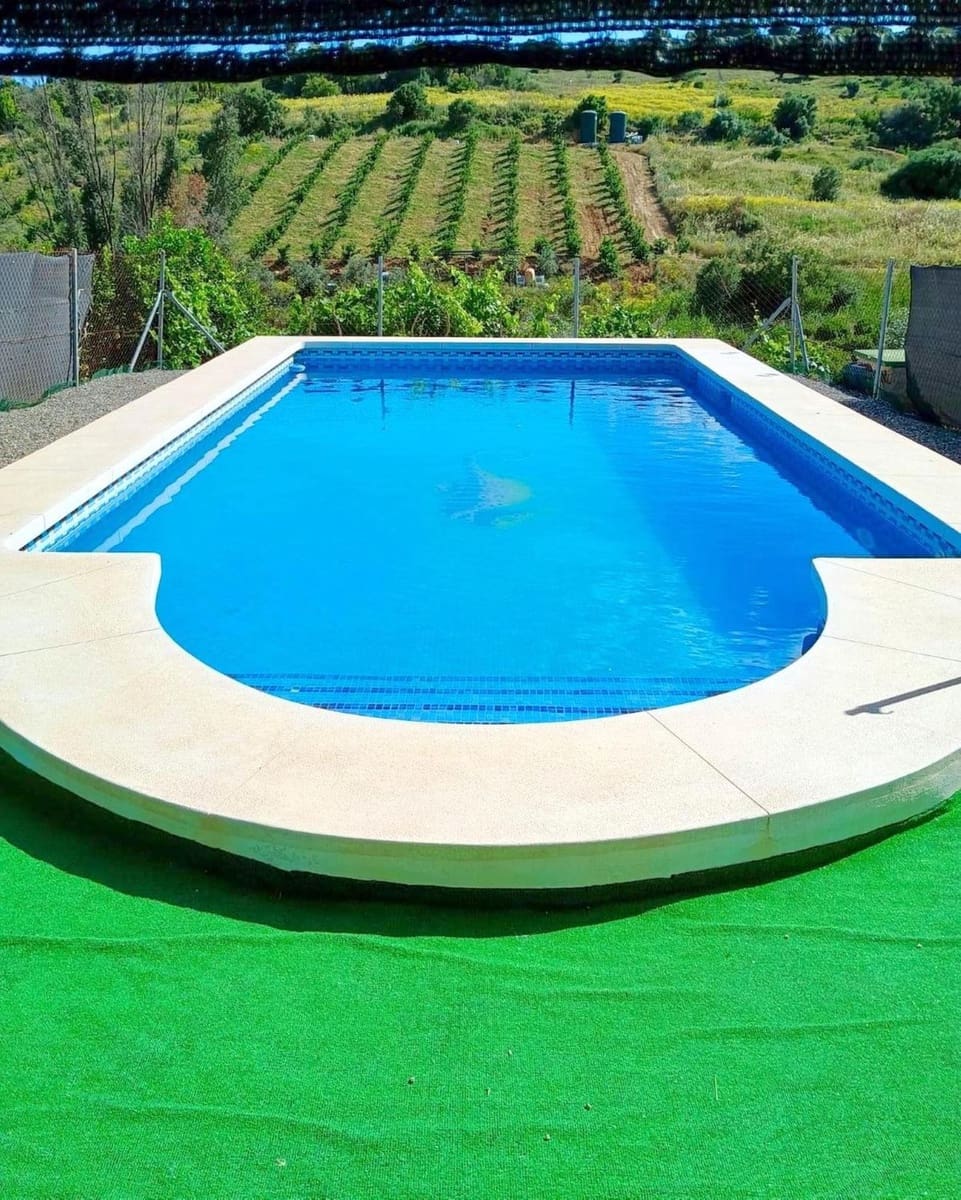 2 soveværelse Finca/Landehus til salg i Pizarra med swimmingpool garage - € 319.000 (Ref: 10047606)