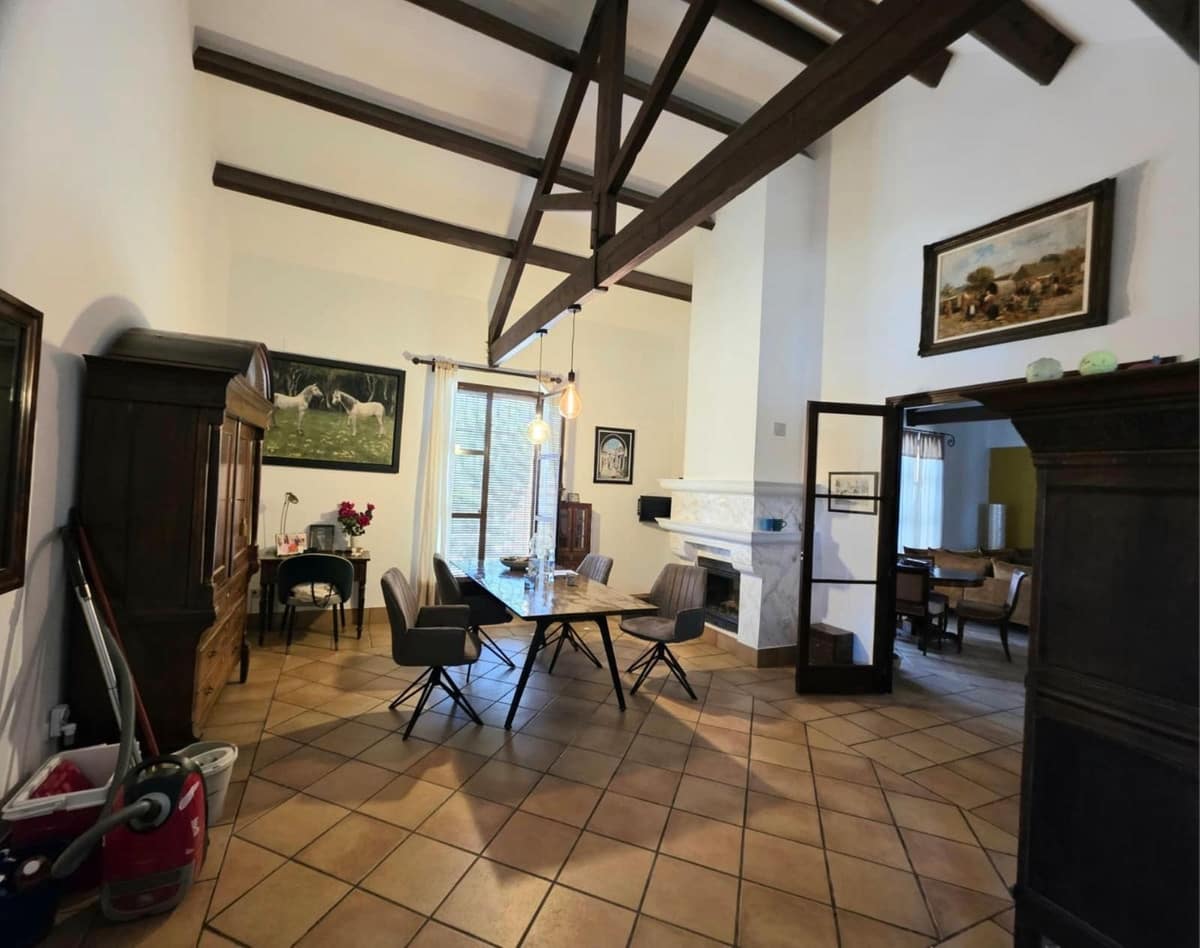 Finca/Casa Rural de 4 habitaciones en Morón de la Frontera en venta con piscina - 699.000 € (Ref: 10048199)