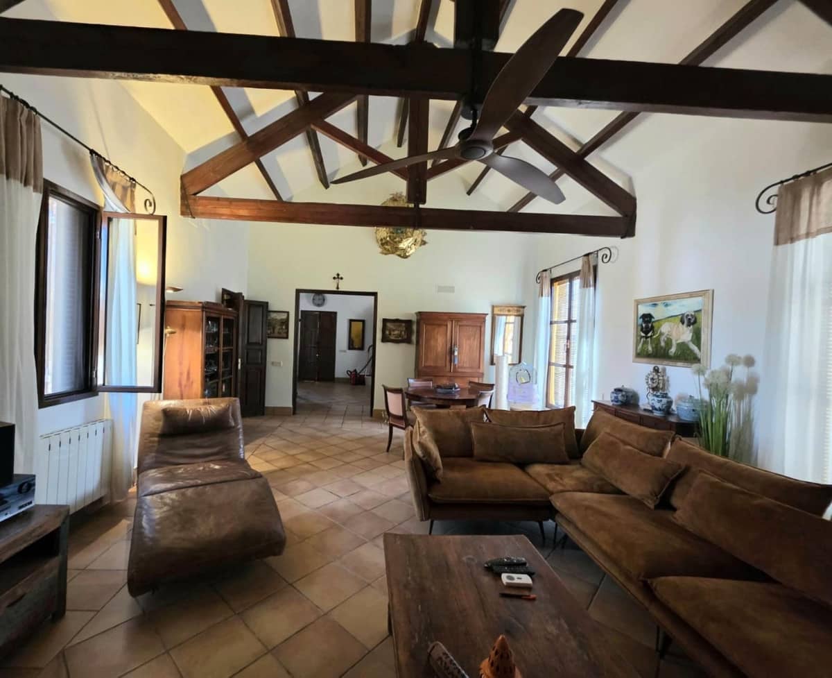 4 sovrum Kommersiell till salu i Moron de la Frontera med pool - 699 000 € (Ref: 10048201)