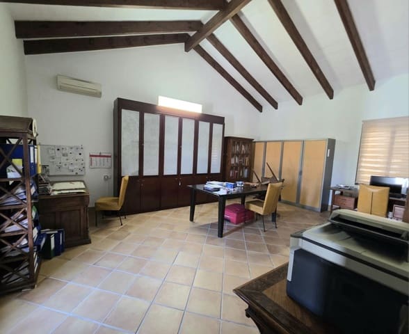 4 sovrum Kommersiell till salu i Morón de la Frontera med pool - 699 000 € (Ref: 10048201)