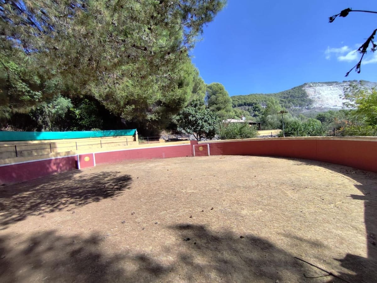 3 camera da letto Finca/Casa di Campagna in vendita in Monda con garage - 430.000 € (Rif: 10130604)
