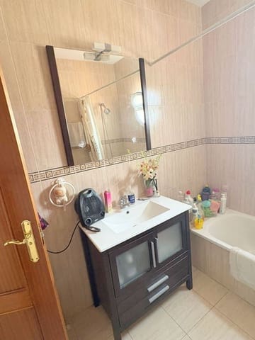 4 quarto Casa em Banda para venda em Mollina com piscina garagem - 240 000 € (Ref: 10130605)
